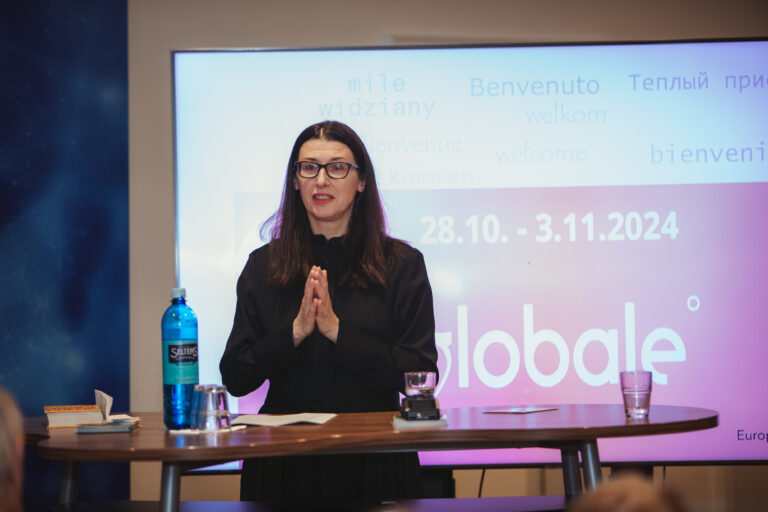 Read more about the article 29.10. Oxana Matiychuk: Literature in/from war. A report from Chernivtsi, 18:00