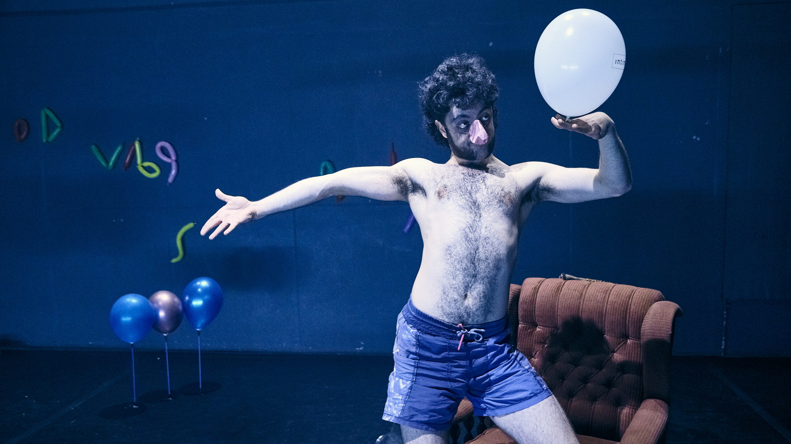 Mehr über den Artikel erfahren 25.10. Chuck my life, 18.00 Uhr